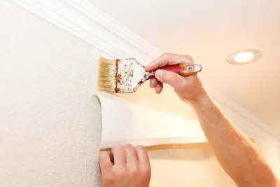 Pose de papier peint au Vilhain — revêtements muraux et toiles de verre